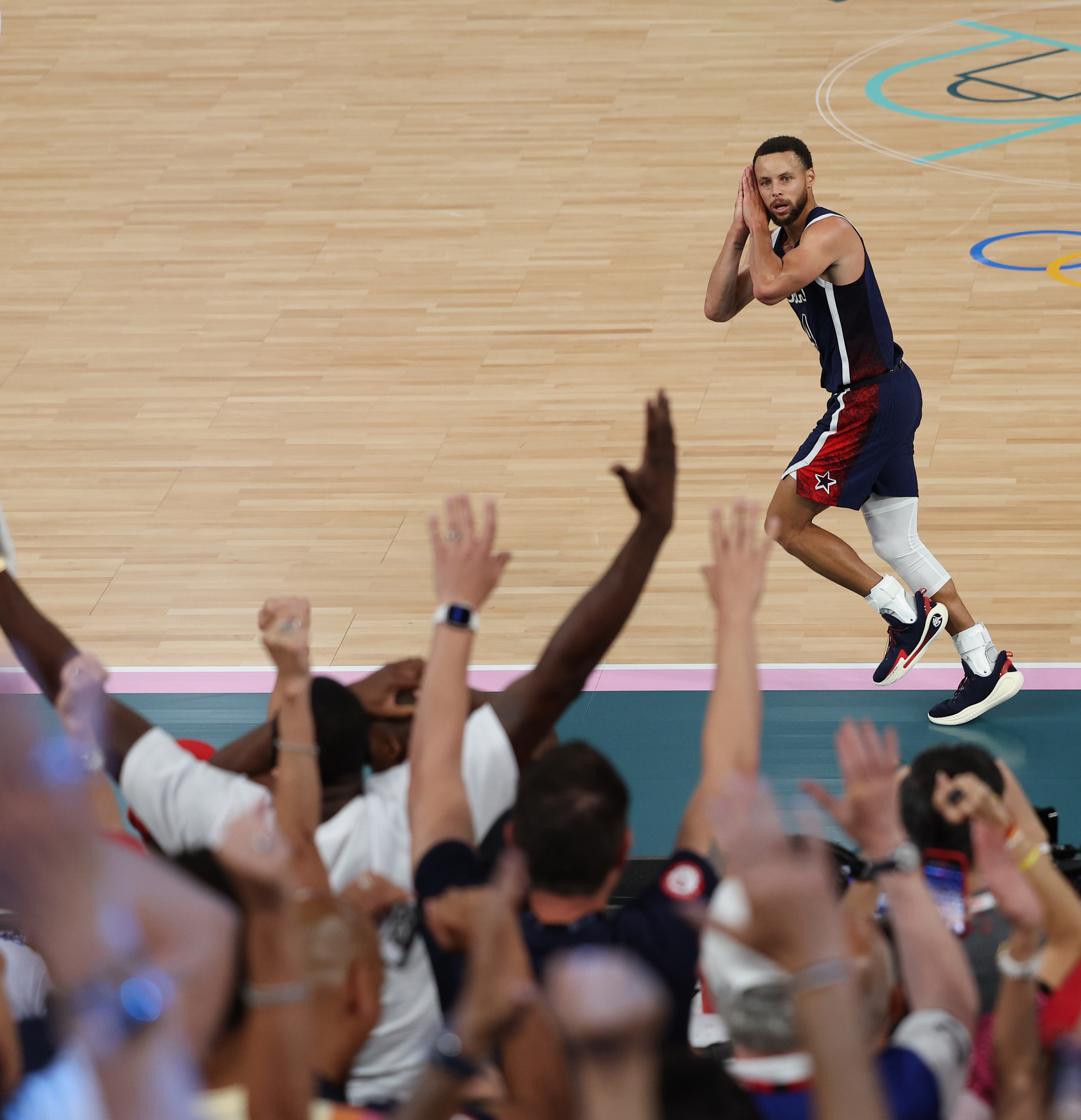 开云体育官网-包含从关键时刻多伦多猛龙备战NBA季后赛到皇家马德里临场应变备战社区盾，冲刺阶段马赛调整名单以备德国杯的词条